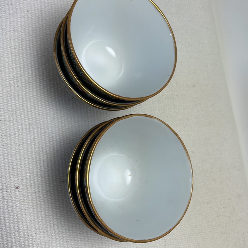 TEACUPS - Picture 5 of 5